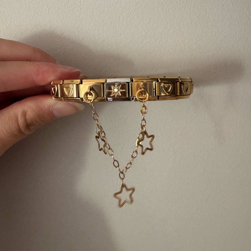 Sole e Stelle Gold-Tone Italian Charm Bracelet Starburst Center & Dangling Stars